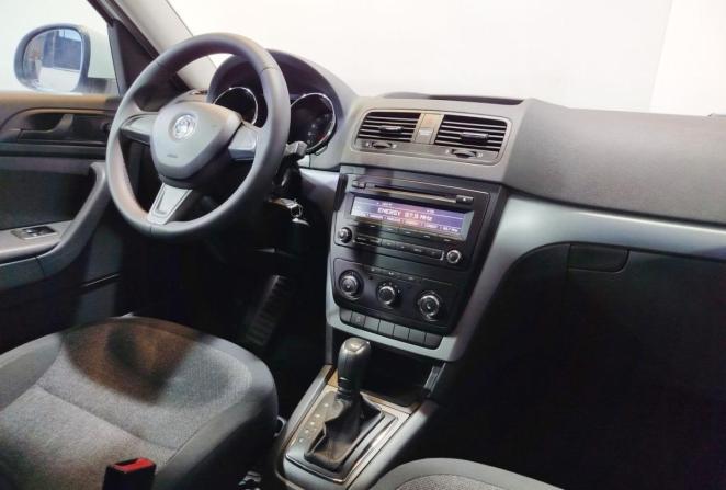 Skoda Yeti I Рестайлинг с пробегом 2014 года, цена 980 000 рублей, 115366 км, внедорожник, Автокод Объявления