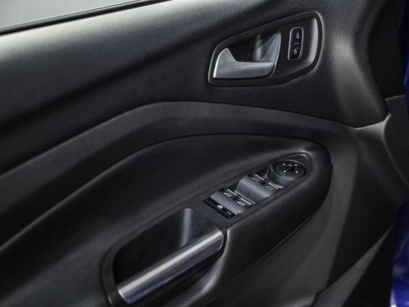 Ford Kuga II Рестайлинг с пробегом 2017 года, цена 1 899 000 рублей, 89514 км, внедорожник, Автокод Объявления