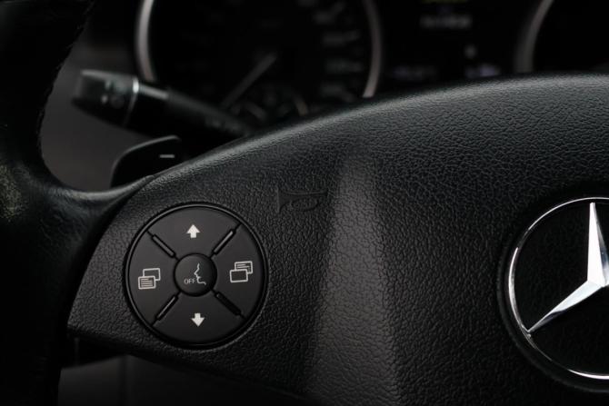 Mercedes-Benz M-Класс II (W164) Рестайлинг с пробегом 2009 года, цена 1 640 000 рублей, 161400 км, внедорожник, Автокод Объявления