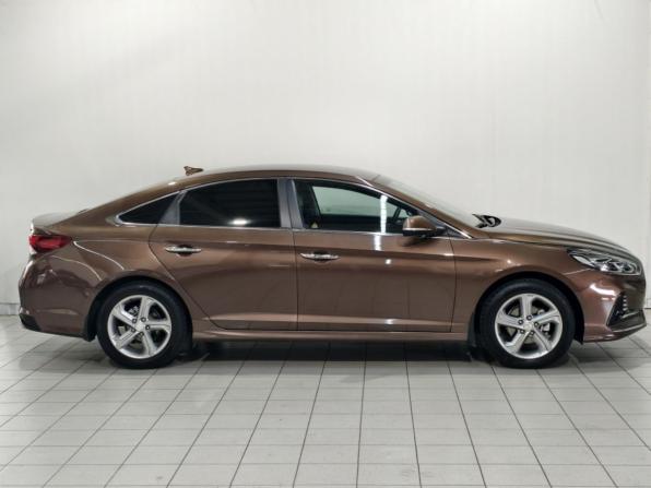 Hyundai Sonata VII (LF) Рестайлинг с пробегом 2017 года, цена 1 606 600 рублей, 172541 км, седан, Автокод Объявления