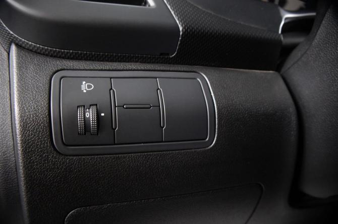 Hyundai Solaris I Рестайлинг с пробегом 2014 года, цена 1 299 000 рублей, 63250 км, хэтчбек, Автокод Объявления