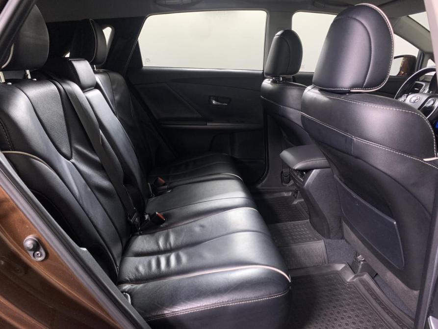 Toyota Venza I Рестайлинг Москва  - изображение 17