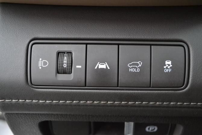 Hyundai Santa Fe IV Рестайлинг с пробегом 2021 года, цена 2 590 000 рублей, 168709 км, внедорожник, Автокод Объявления