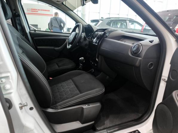 Renault Duster I Рестайлинг с пробегом 2018 года, цена 1 450 000 рублей, 99812 км, внедорожник, Автокод Объявления