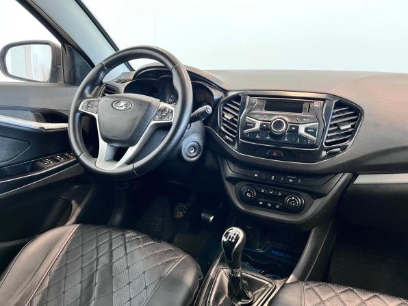 Lada (ВАЗ) Vesta I с пробегом 2018 года, цена 850 000 рублей, 144383 км, седан, Автокод Объявления