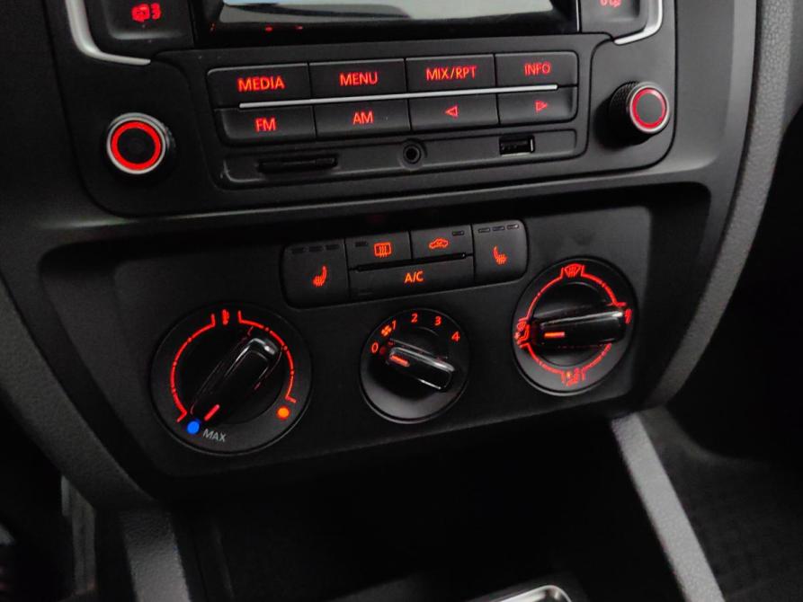Volkswagen Jetta VI Рестайлинг Подольск  - изображение 16