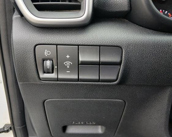 Kia Sportage IV Рестайлинг с пробегом 2018 года, цена 2 197 000 рублей, 162783 км, внедорожник, Автокод Объявления