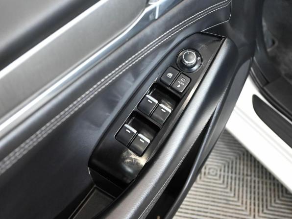 Mazda 6 III (GJ) Рестайлинг 2 с пробегом 2022 года, цена 2 550 000 рублей, 98084 км, седан, Автокод Объявления