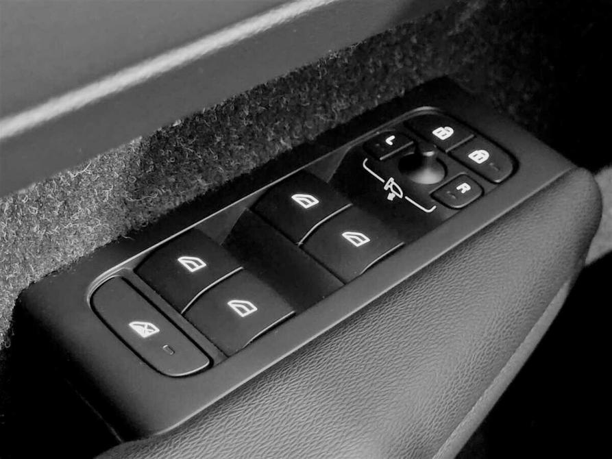 Volvo XC40 I Москва  - изображение 10
