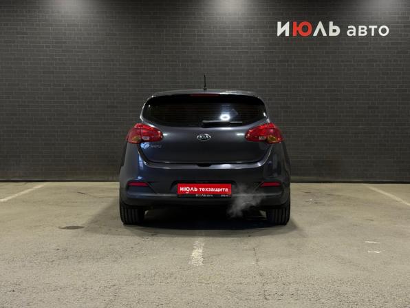 Kia Ceed II с пробегом 2013 года, цена 880 000 рублей, 210401 км, хэтчбек, Автокод Объявления
