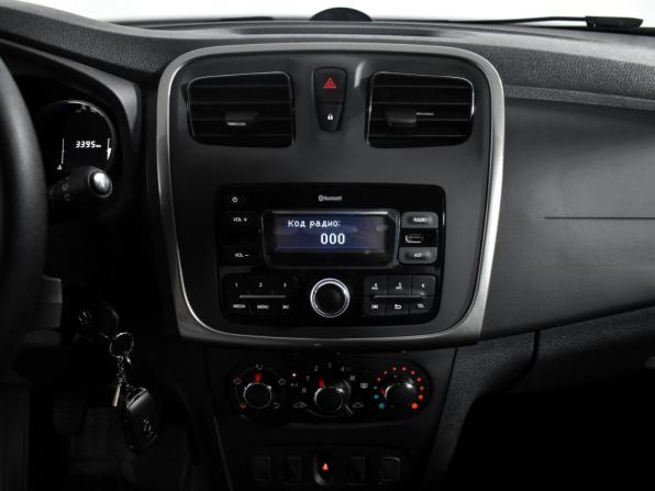 Renault Sandero II Рестайлинг с пробегом 2021 года, цена 1 480 000 рублей, 3393 км, хэтчбек, Автокод Объявления