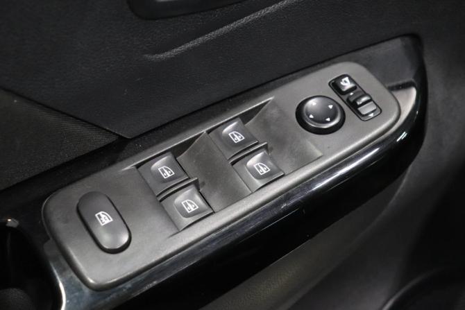 Renault Kaptur I с пробегом 2019 года, цена 1 597 000 рублей, 109204 км, внедорожник, Автокод Объявления