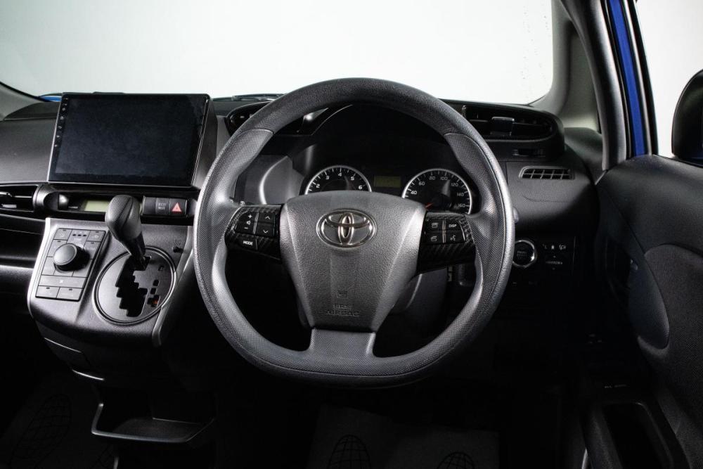 Toyota Wish II Рестайлинг Сургут  - изображение 11