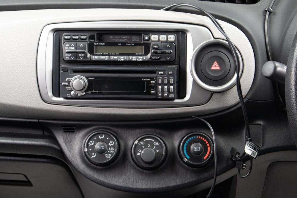 Toyota Vitz III (XP130) Оренбург  - изображение 12
