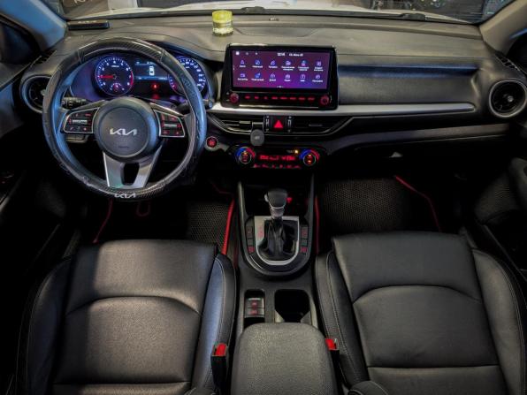 Kia K3 II Рестайлинг с пробегом 2021 года, цена 2 120 000 рублей, 132800 км, седан, Автокод Объявления