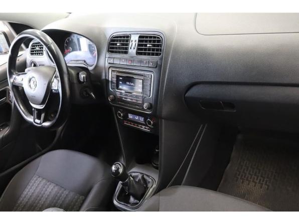 Volkswagen Polo V Рестайлинг с пробегом 2017 года, цена 840 000 рублей, 220731 км, седан, Автокод Объявления