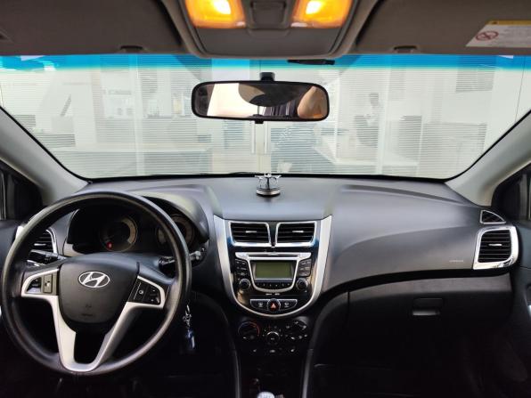 Hyundai Solaris I с пробегом 2013 года, цена 700 000 рублей, 128900 км, седан, Автокод Объявления
