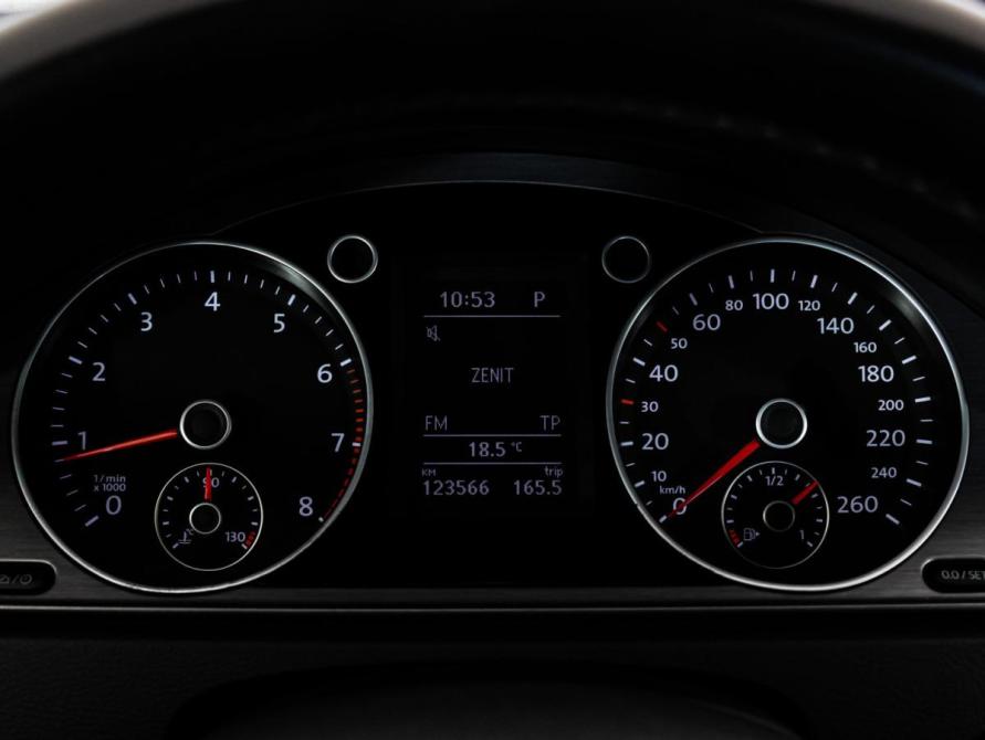 Volkswagen Passat B7 Санкт-Петербург  - изображение 29