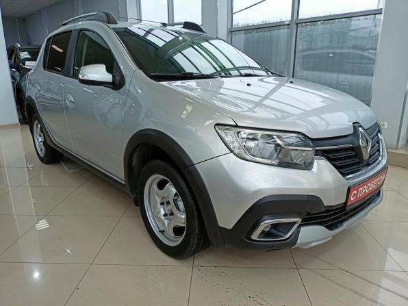 Renault Sandero II Рестайлинг с пробегом 2019 года, цена 853 000 рублей, 60000 км, хэтчбек, Автокод Объявления