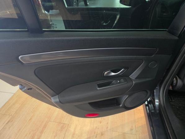 Renault Laguna III с пробегом 2010 года, цена 560 000 рублей, 238084 км, универсал, Автокод Объявления