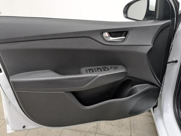 Hyundai Solaris II Рестайлинг с пробегом 2021 года, цена 1 585 000 рублей, 78605 км, седан, Автокод Объявления