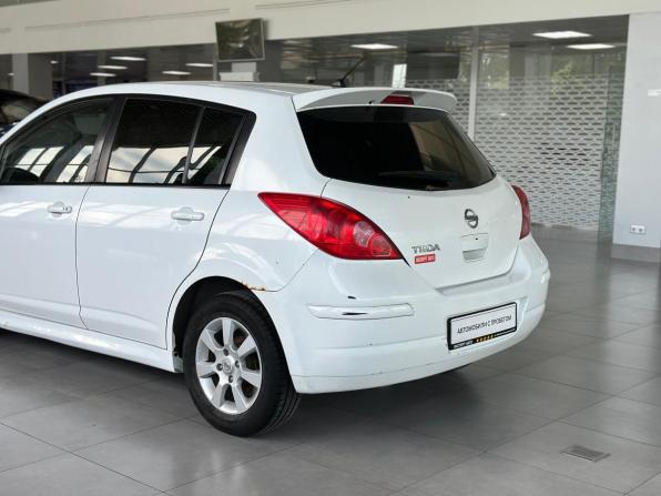 Nissan Tiida I Рестайлинг с пробегом 2013 года, цена 749 000 рублей, 180000 км, хэтчбек, Автокод Объявления
