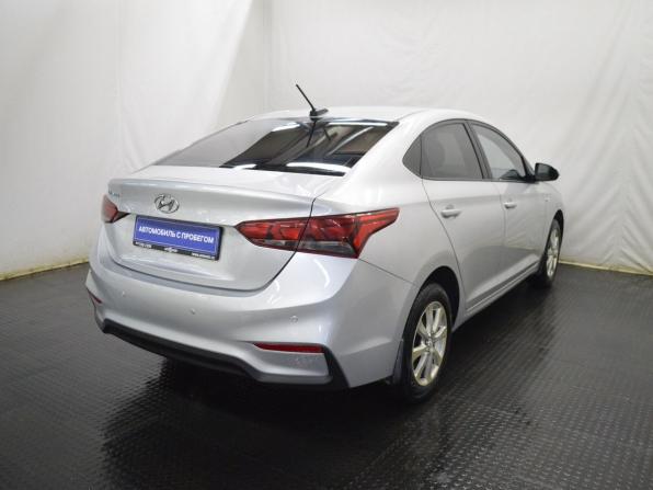 Hyundai Solaris II с пробегом 2019 года, цена 865 000 рублей, 155487 км, седан, Автокод Объявления