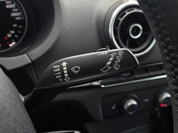 Audi A3 III (8V) с пробегом 2014 года, цена 990 000 рублей, 192345 км, хэтчбек, Автокод Объявления