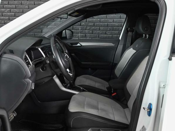 Volkswagen T-Roc I (China Market) с пробегом 2020 года, цена 2 400 000 рублей, 45409 км, внедорожник, Автокод Объявления