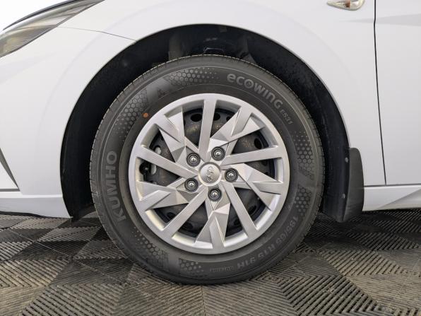 Hyundai Elantra VII (CN7) с пробегом 2022 года, цена 2 050 000 рублей, 69901 км, седан, Автокод Объявления