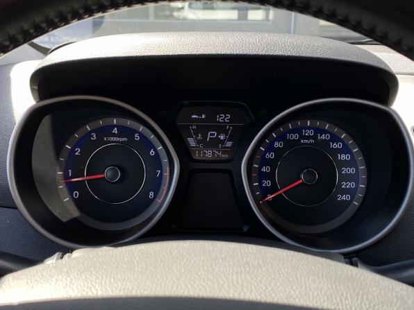 Hyundai Elantra V (MD) Рестайлинг с пробегом 2014 года, цена 1 299 000 рублей, 117873 км, седан, Автокод Объявления