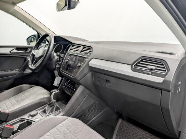 Volkswagen Tiguan II Рестайлинг с пробегом 2021 года, цена 3 040 000 рублей, 72227 км, внедорожник, Автокод Объявления