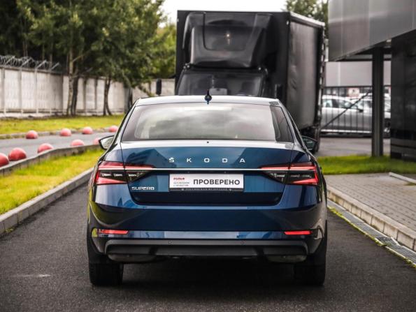 Skoda Superb III Рестайлинг с пробегом 2022 года, цена 3 200 000 рублей, 100015 км, лифтбек, Автокод Объявления