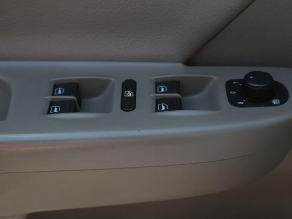 Volkswagen Passat B6 с пробегом 2008 года, цена 695 000 рублей, 211000 км, универсал, Автокод Объявления