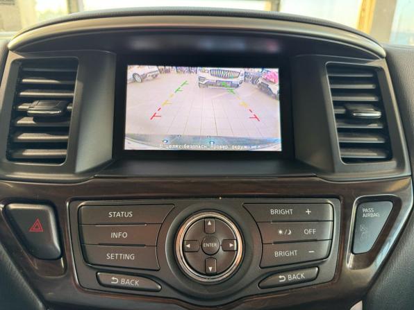 Nissan Pathfinder IV с пробегом 2015 года, цена 2 070 000 рублей, 52331 км, внедорожник, Автокод Объявления