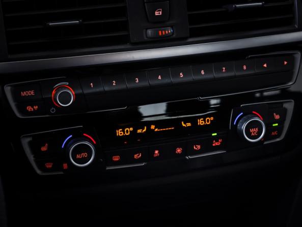 BMW 3 серии VI (F3x) Рестайлинг с пробегом 2018 года, цена 1 790 000 рублей, 170633 км, седан, Автокод Объявления