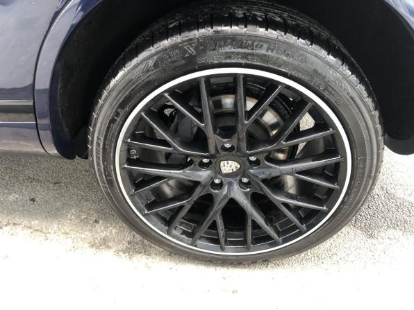 Volkswagen Touareg II с пробегом 2010 года, цена 1 950 000 рублей, 307372 км, внедорожник, Автокод Объявления