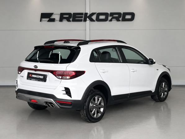 Kia Rio IV Рестайлинг с пробегом 2021 года, цена 1 549 000 рублей, 137000 км, хэтчбек, Автокод Объявления