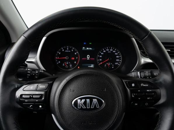 Kia Rio IV Рестайлинг с пробегом 2020 года, цена 1 819 000 рублей, 131000 км, хэтчбек, Автокод Объявления