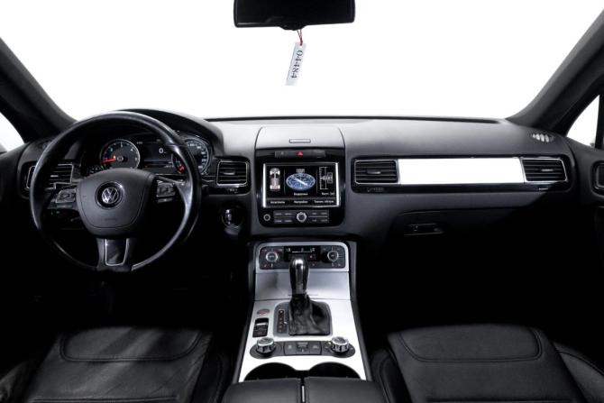 Volkswagen Touareg II с пробегом 2012 года, цена 2 050 000 рублей, 214628 км, внедорожник, Автокод Объявления