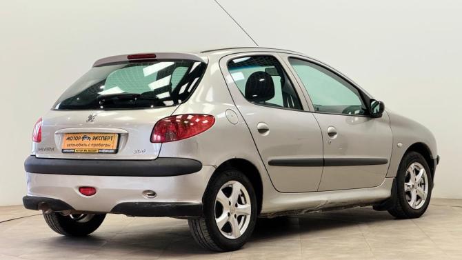 Peugeot 206 с пробегом 2004 года, цена 115 000 рублей, 193125 км, хэтчбек, Автокод Объявления