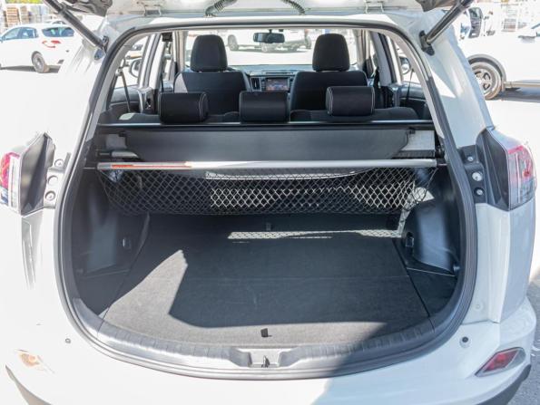 Toyota RAV4 IV (XA40) Рестайлинг с пробегом 2019 года, цена 2 399 000 рублей, 162675 км, внедорожник, Автокод Объявления