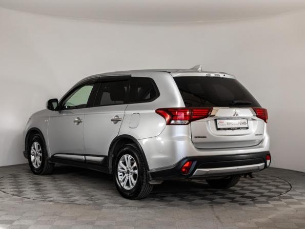 Mitsubishi Outlander III Рестайлинг 2 с пробегом 2017 года, цена 1 699 000 рублей, 113879 км, внедорожник, Автокод Объявления