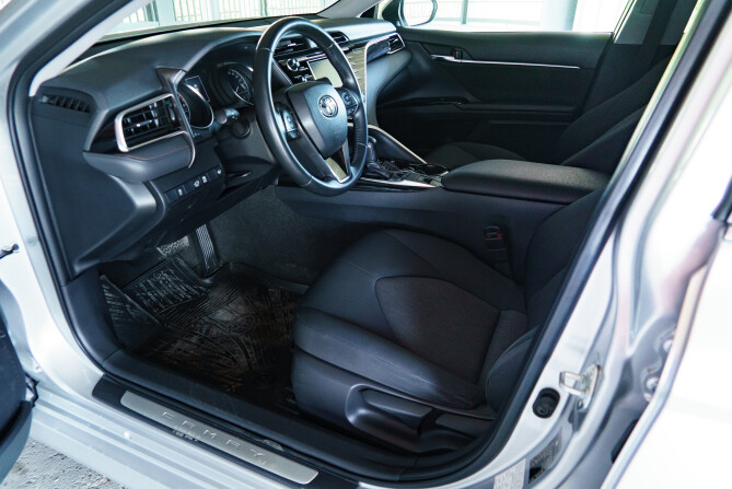 Toyota Camry VIII (XV70) с пробегом 2019 года, цена 2 888 000 рублей, 70500 км, седан, Автокод Объявления