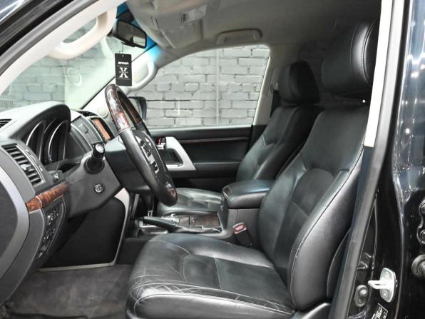 Toyota Land Cruiser 200 Series Рестайлинг 1 с пробегом 2012 года, цена 3 540 000 рублей, 292238 км, внедорожник, Автокод Объявления