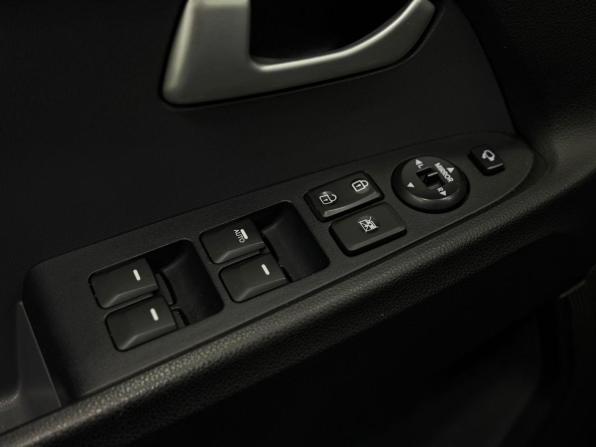 Kia Sportage III с пробегом 2013 года, цена 1 200 000 рублей, 207530 км, внедорожник, Автокод Объявления