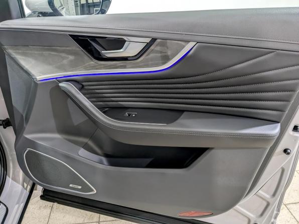 Hongqi HS5 I Рестайлинг с пробегом 2024 года, цена 3 335 000 рублей, 20959 км, внедорожник, Автокод Объявления