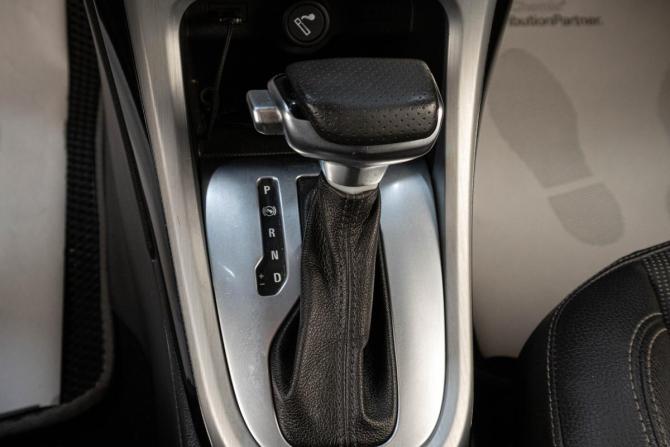 Opel Astra J Рестайлинг с пробегом 2012 года, цена 849 000 рублей, 225000 км, хэтчбек, Автокод Объявления