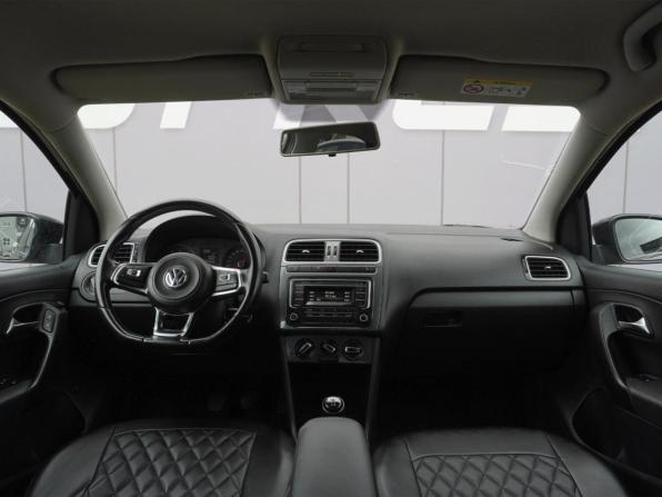 Volkswagen Polo V Рестайлинг с пробегом 2020 года, цена 949 000 рублей, 165223 км, седан, Автокод Объявления