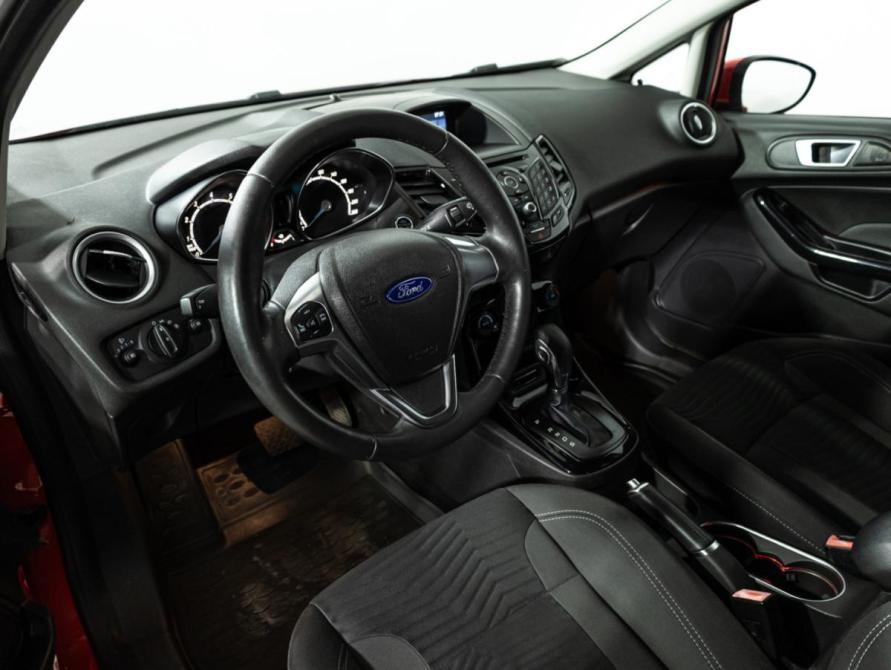 Ford Fiesta Mk6 Рестайлинг Санкт-Петербург  - изображение 12
